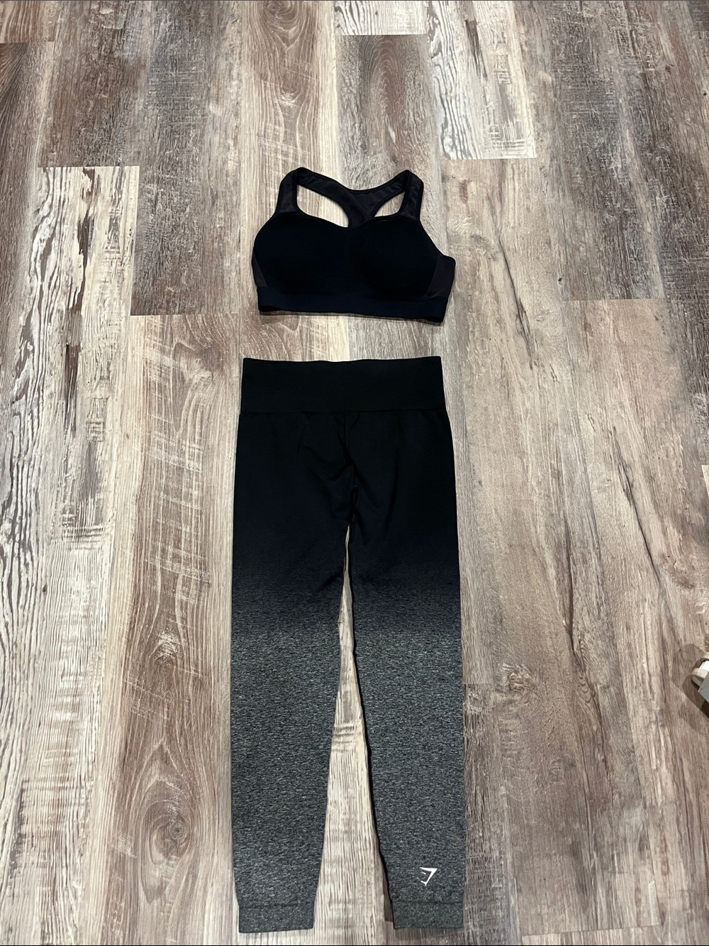 Gymshark Black Seamless Sports Bra with Ombre Charcoal Leggings